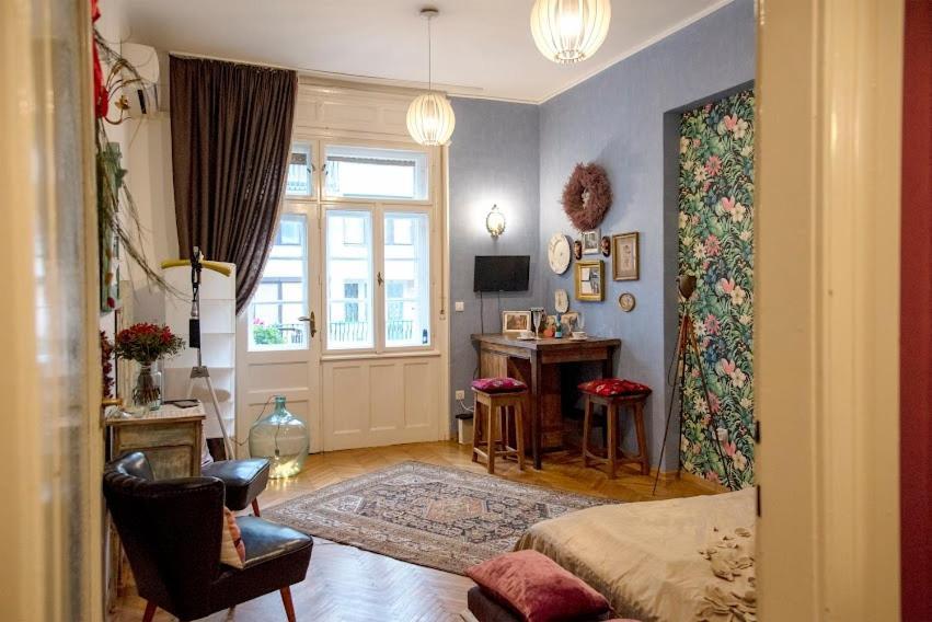 Blumen Apartment Будапеща Екстериор снимка