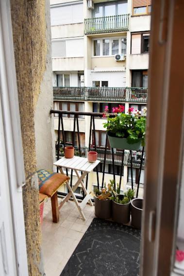 Blumen Apartment Будапеща Екстериор снимка